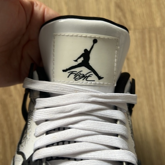 Air Jordan 4 Retro GS “DIY”, size 4Y (wms 5.5-6) - Picture 3 of 6